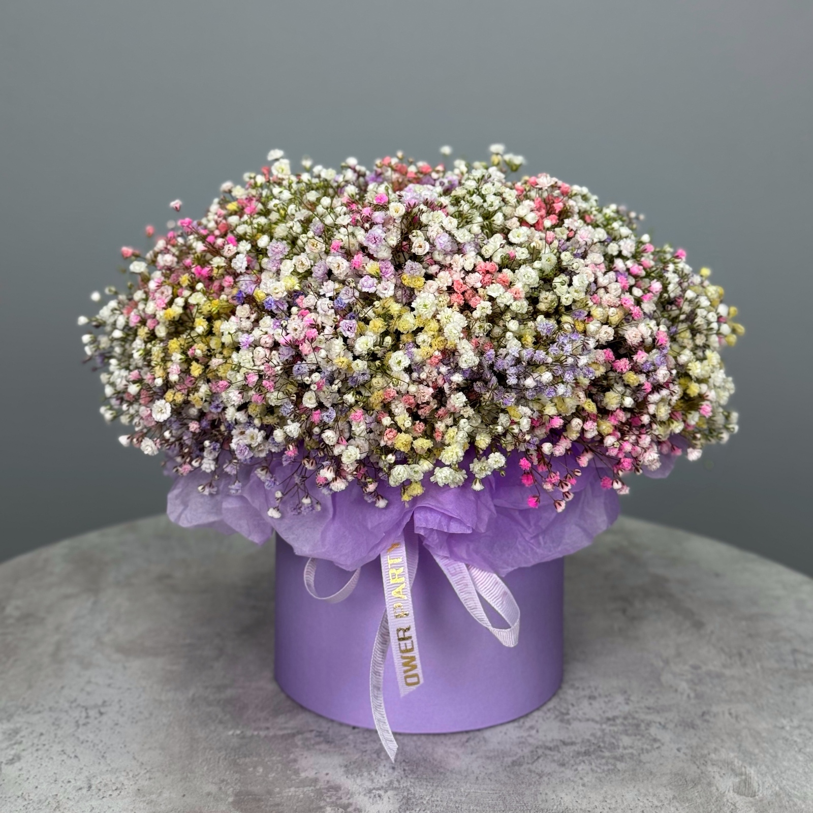 Цветы в коробке Радуга S