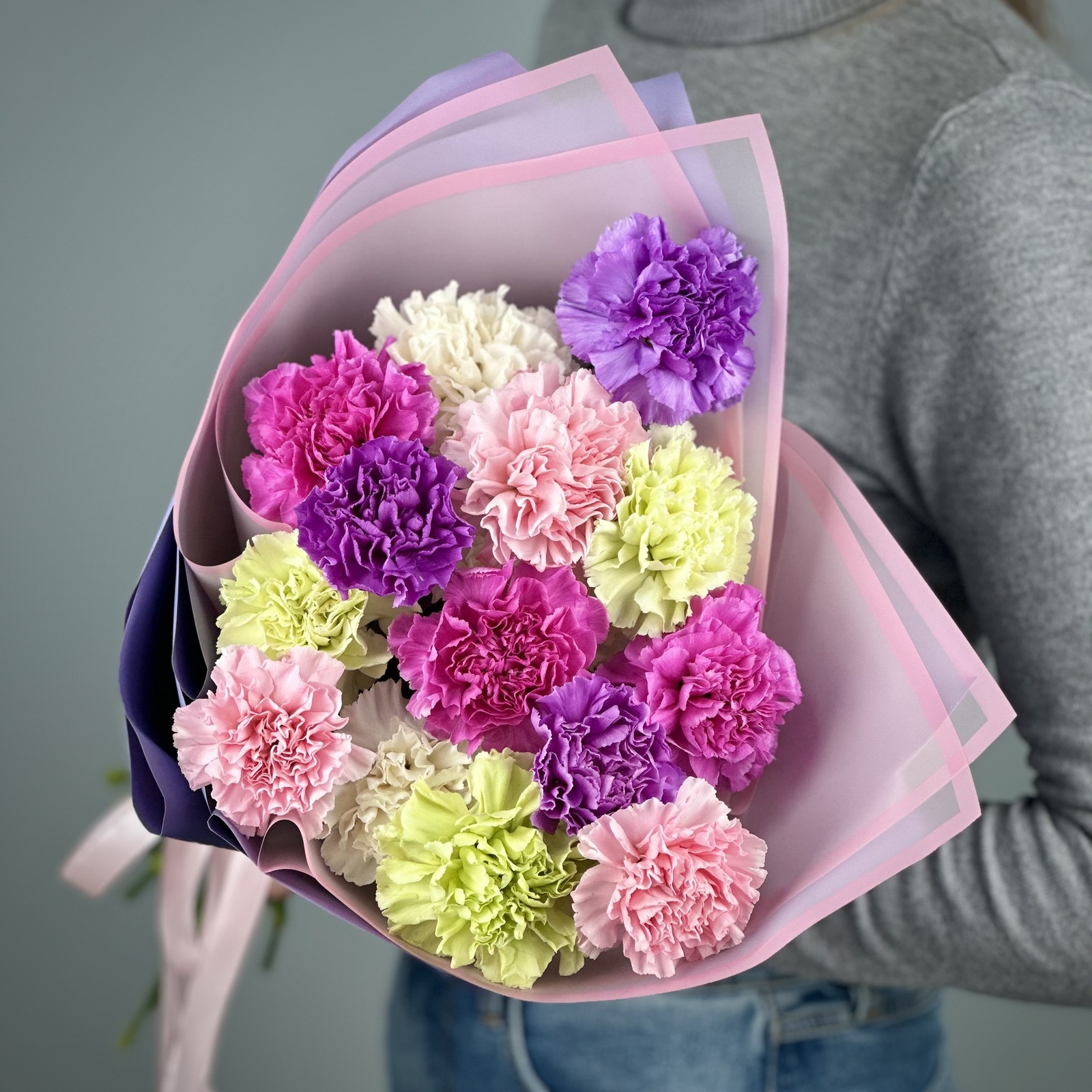 Букет из 15 гвоздик микс