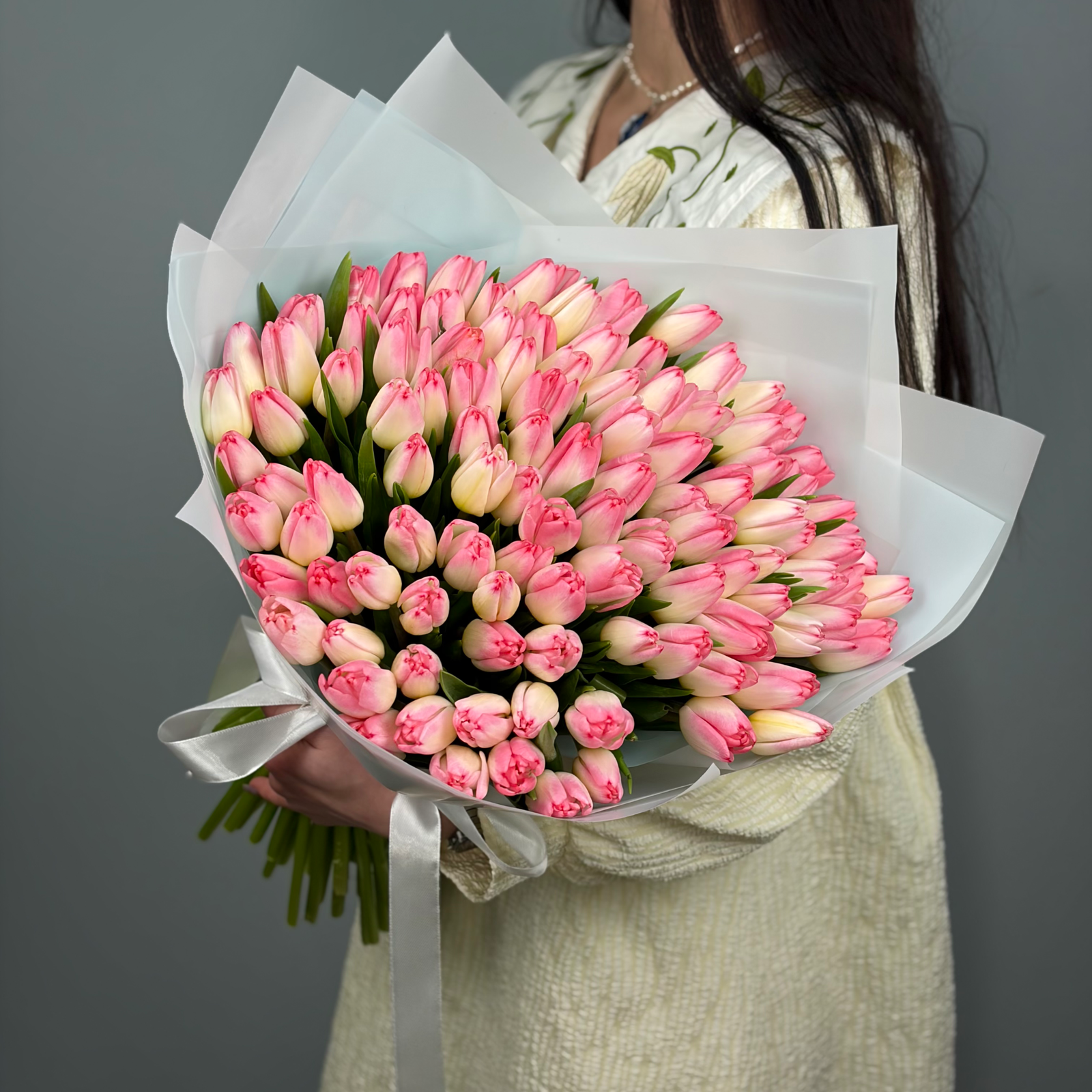Букет из 101 розовых тюльпанов