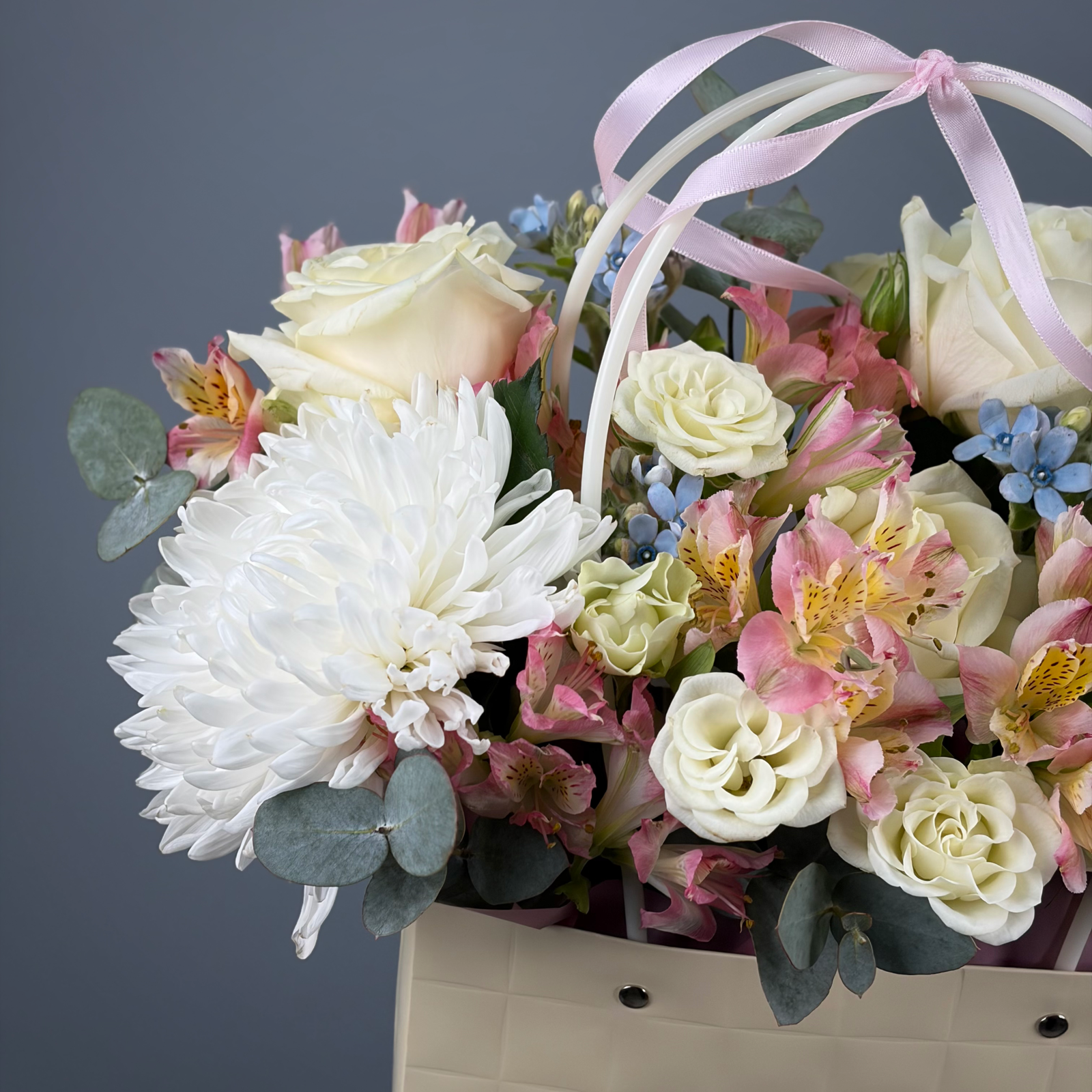 Цветы в коробке Нежный аккорд