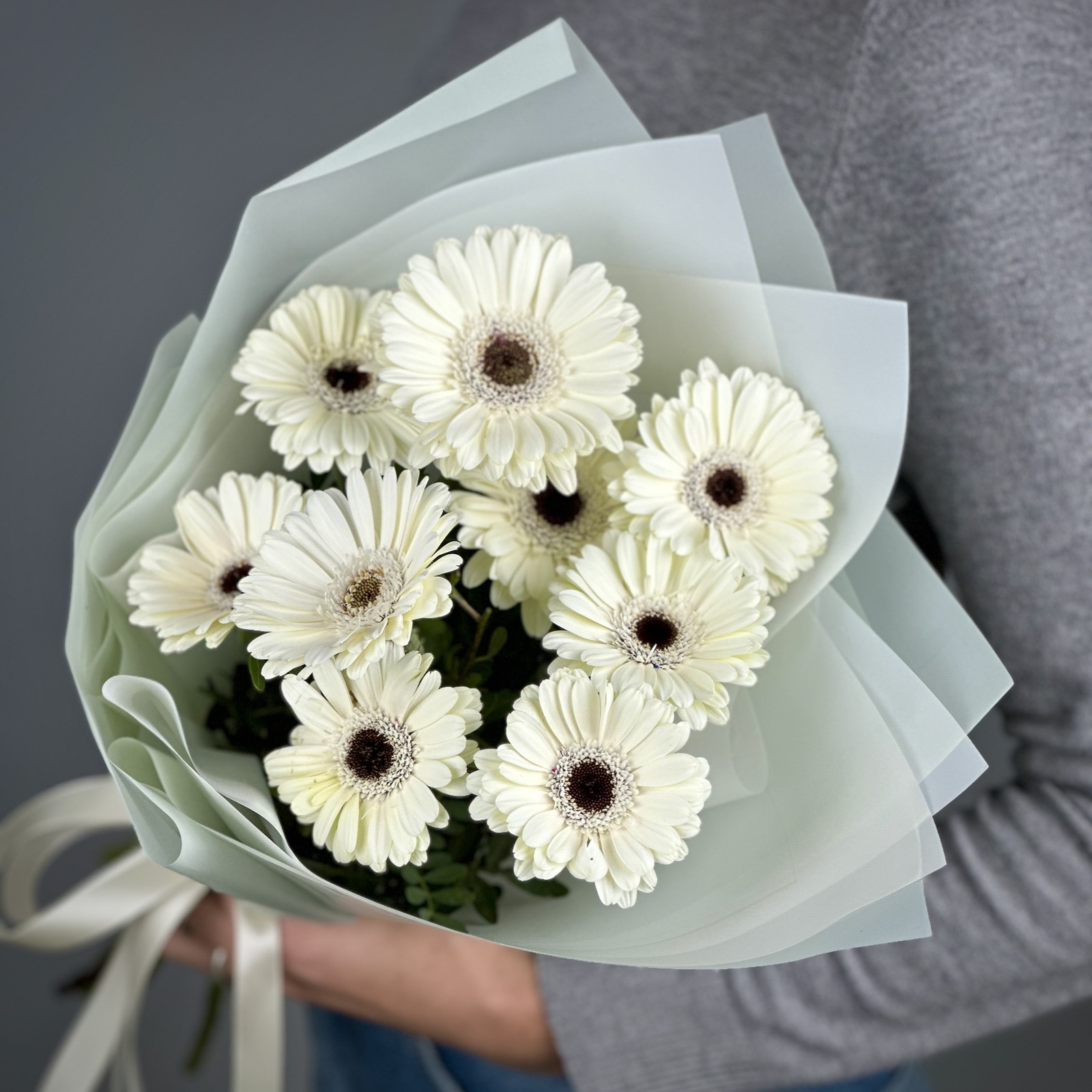Букет из 11 белых гербер