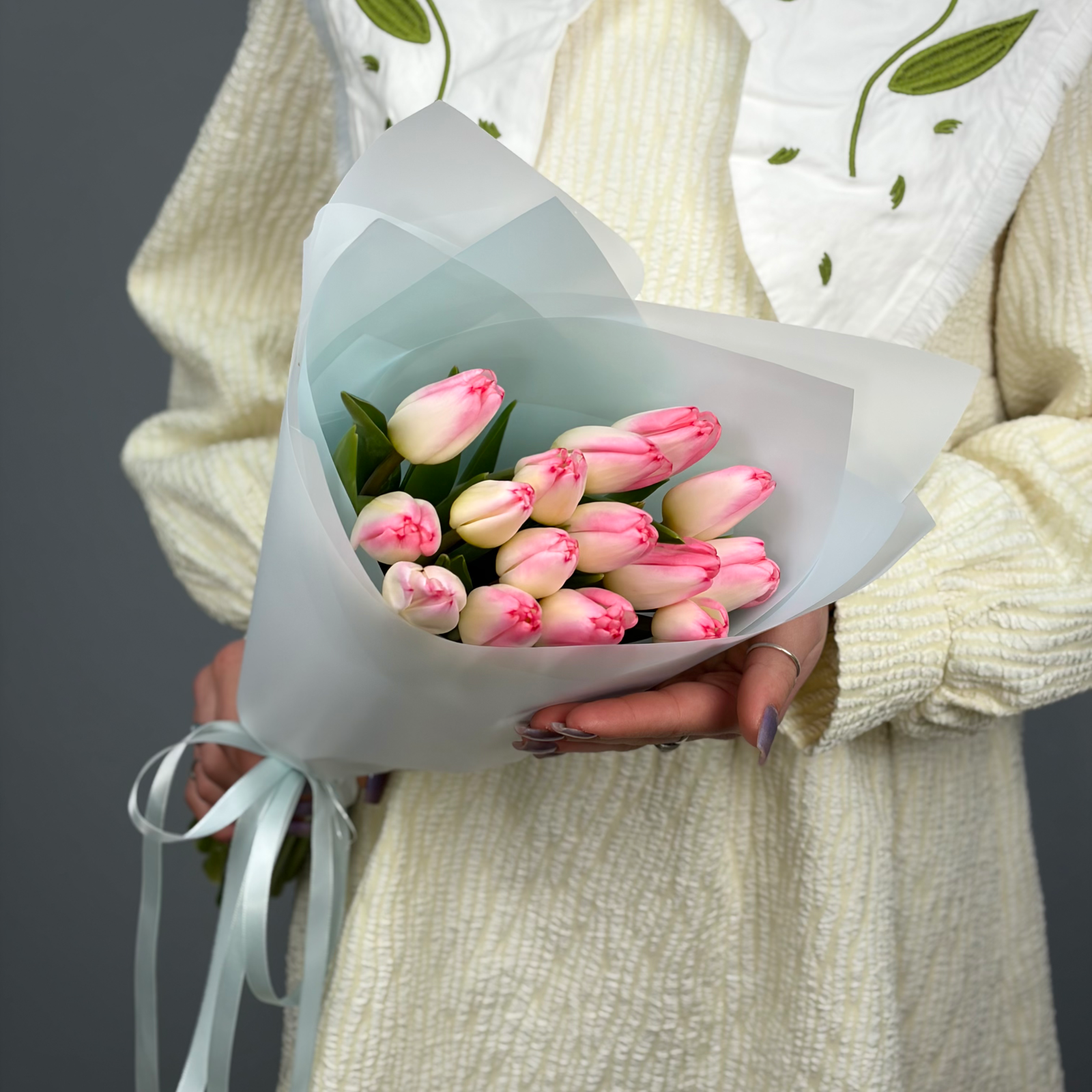 Букет из 15 розовых тюльпанов