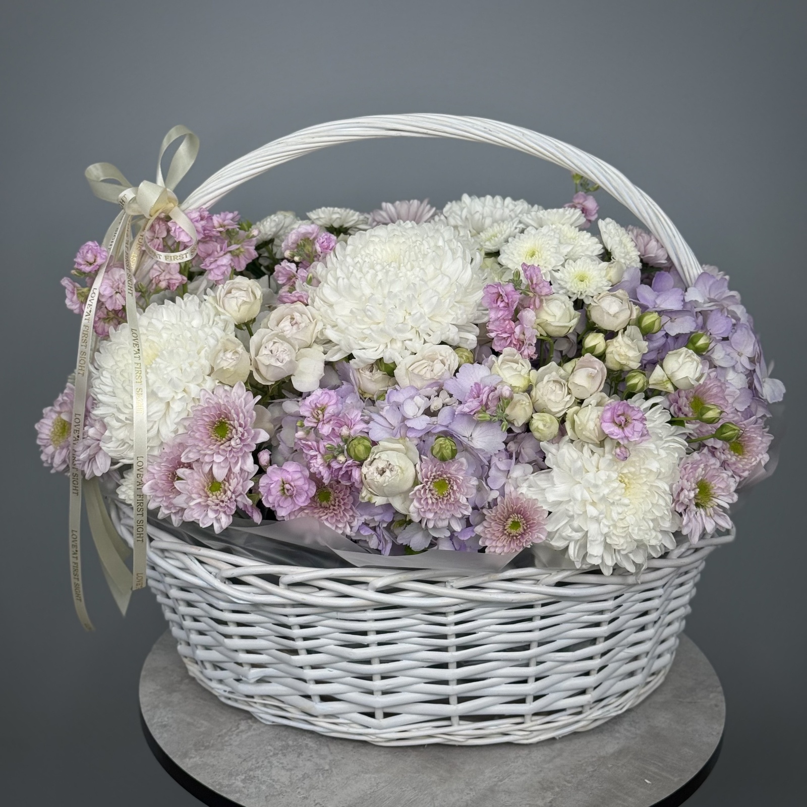 Цветы в корзине Марсианка