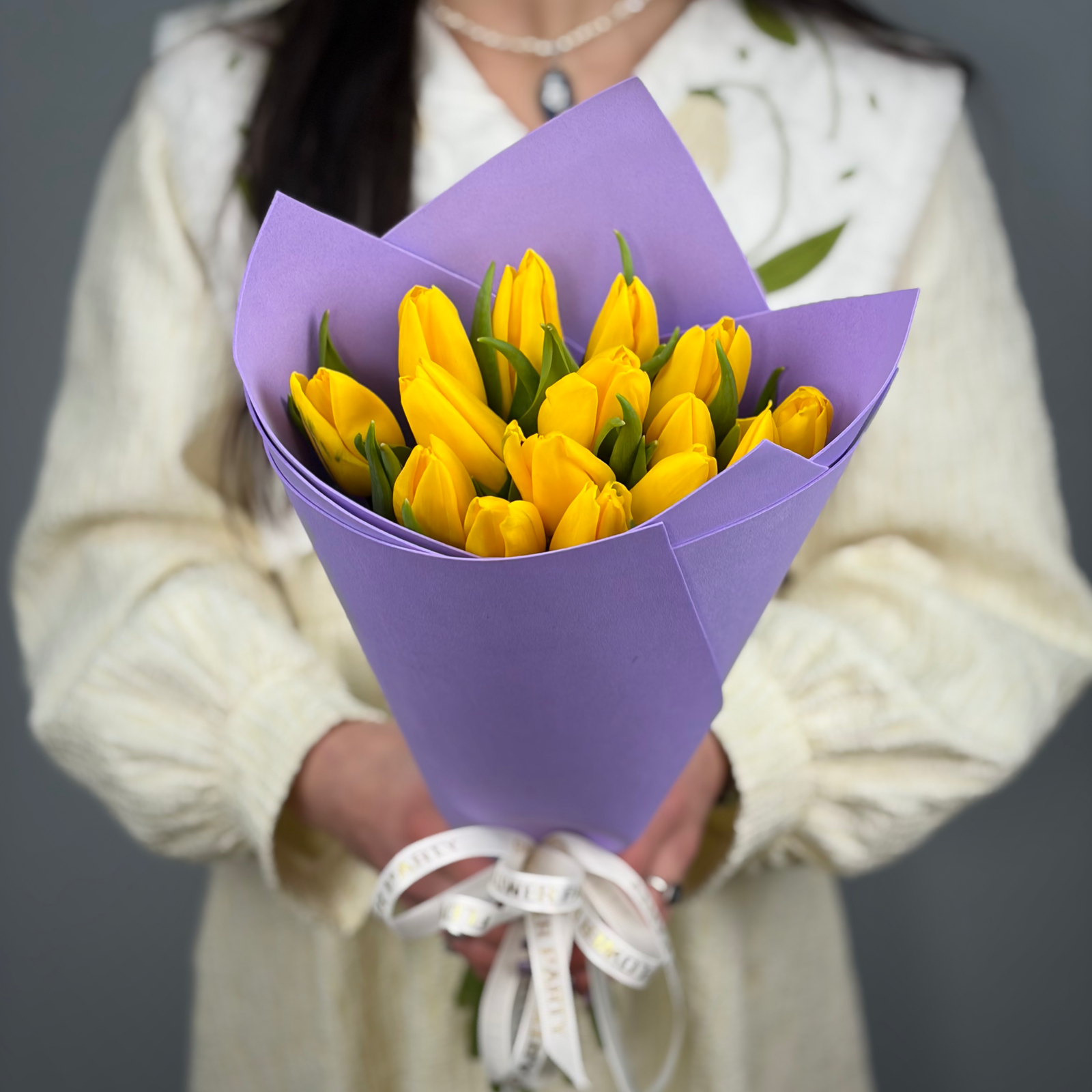 Букет из 15 желтых тюльпанов