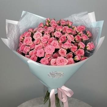 Букет из 21 кустовых розовых роз
