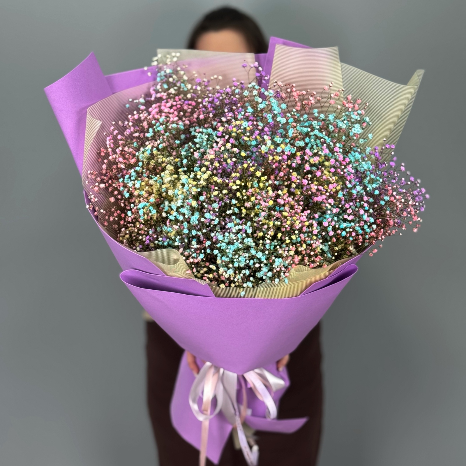 Букет из 25 цветных гипсофил