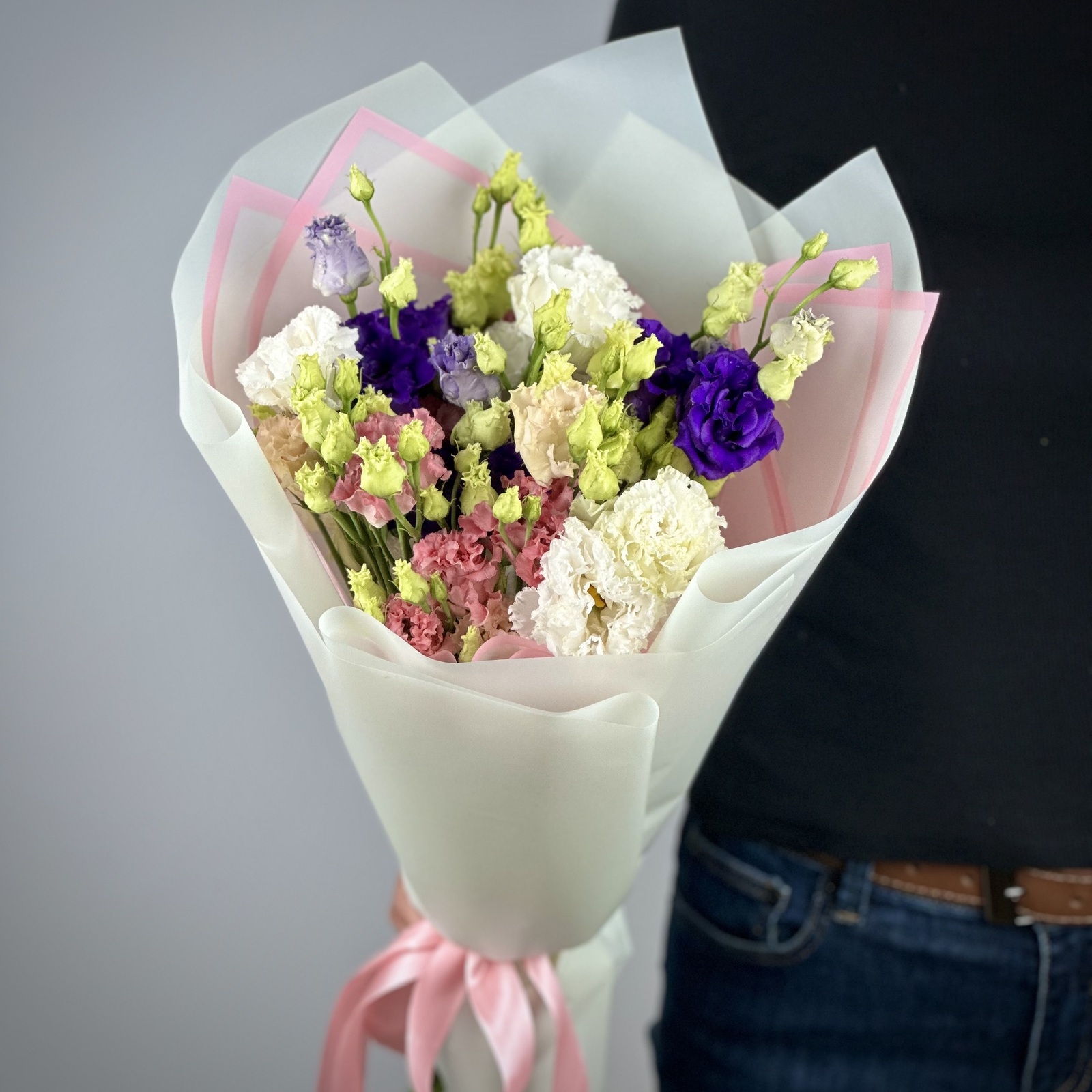 Букет из 9 лизиантусов микс