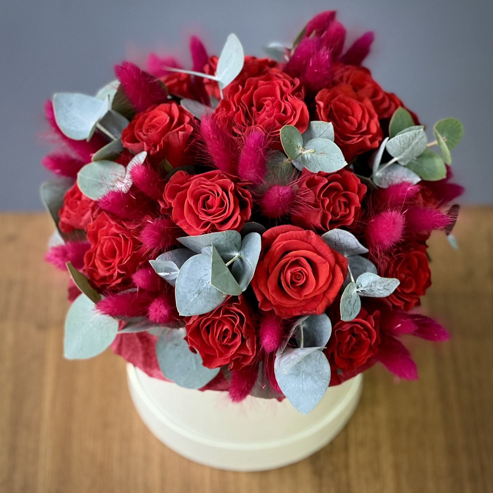 Цветы в коробке Амур