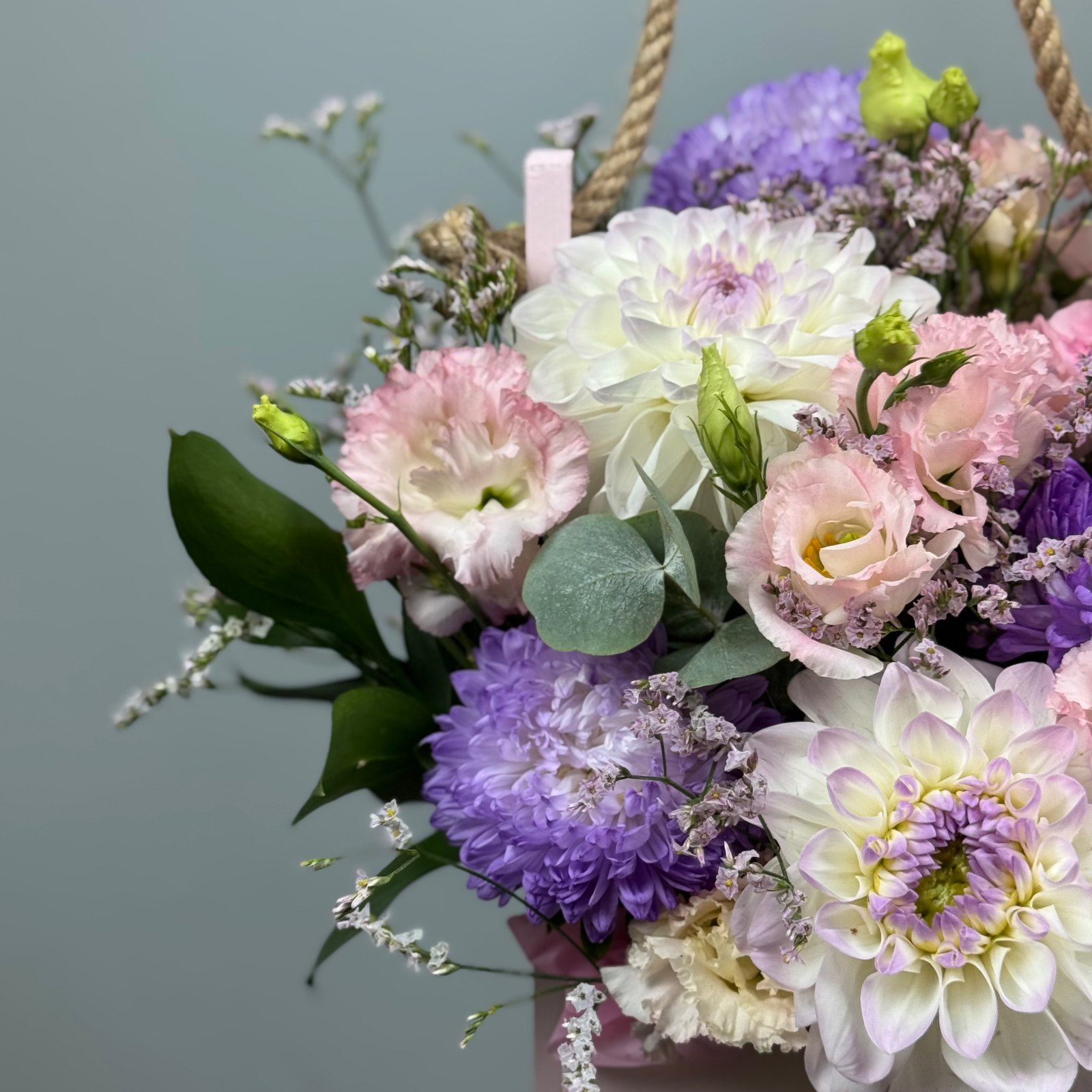 Цветы в ящике Лунный свет