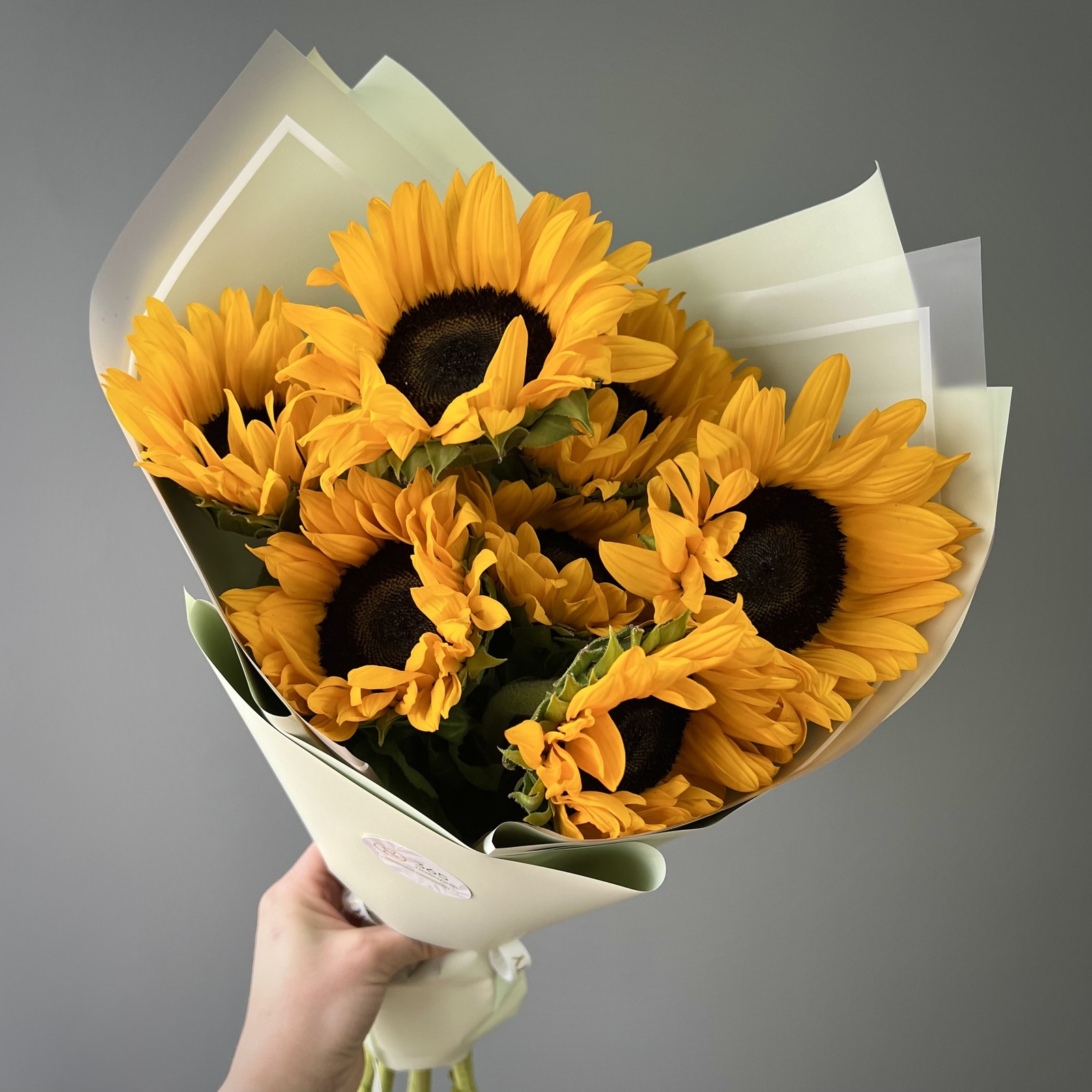 Букет из 7 подсолнухов