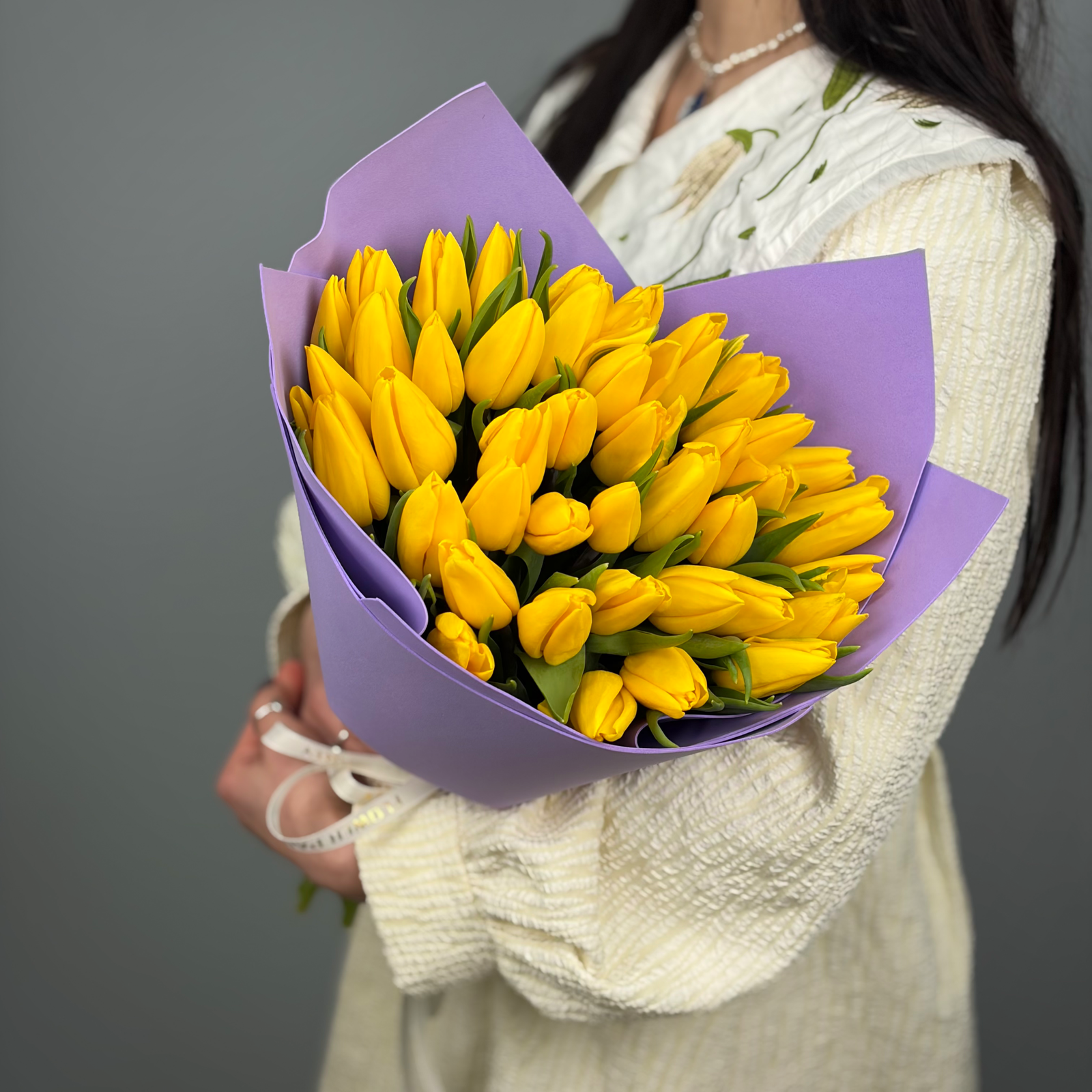 Букет из 41 желтых тюльпанов