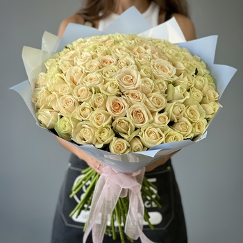 Букет из 201 кремовой розы 70 см