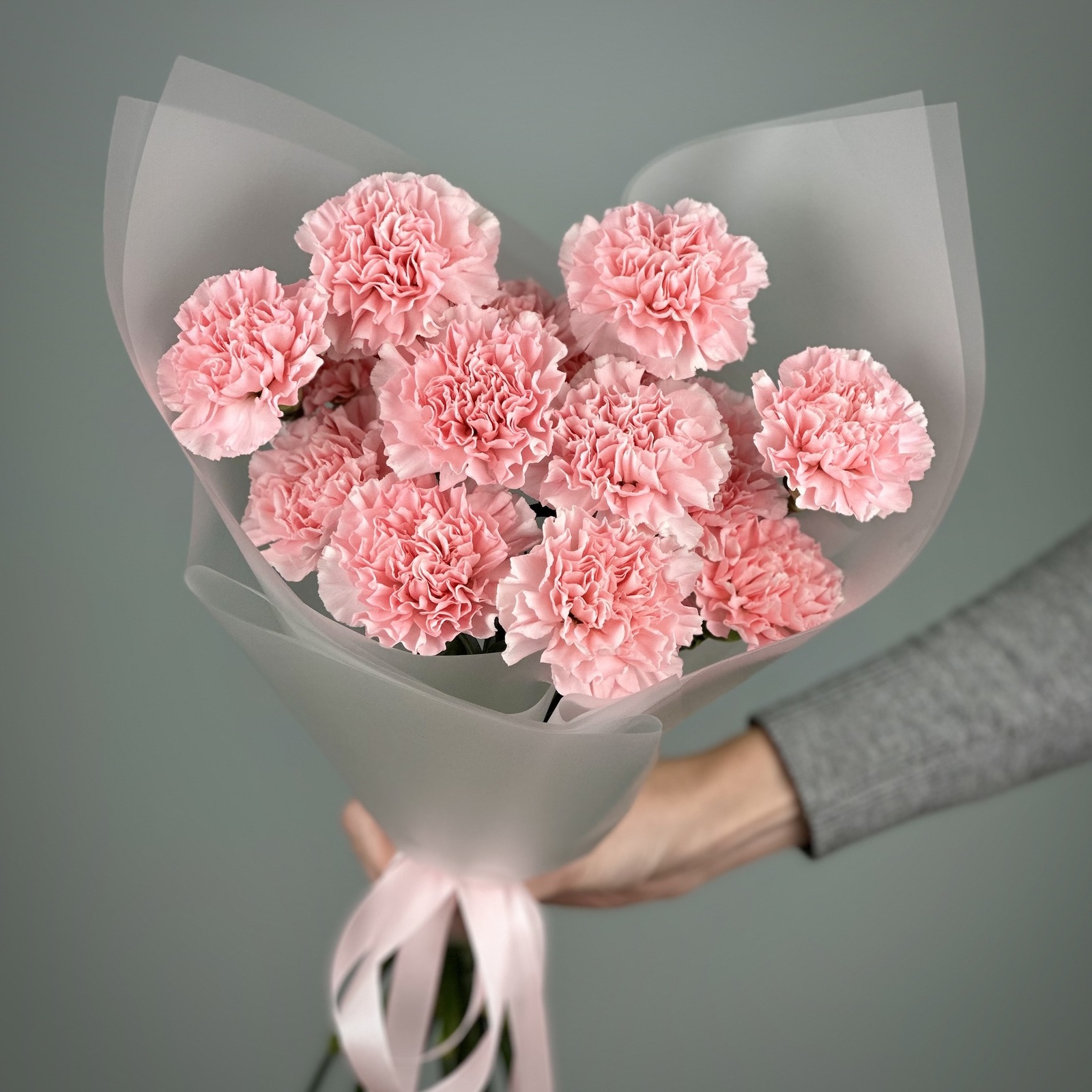 Букет из 15 розовых гвоздик