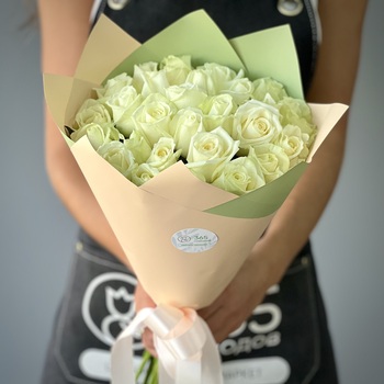 Букет из 31 белой розы 40 см