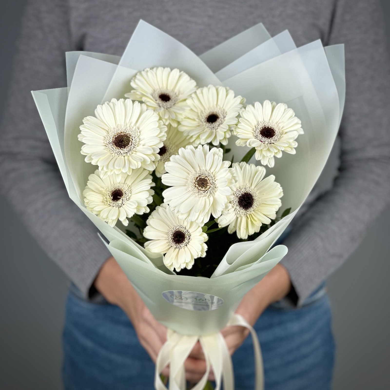 Букет из 11 белых гербер