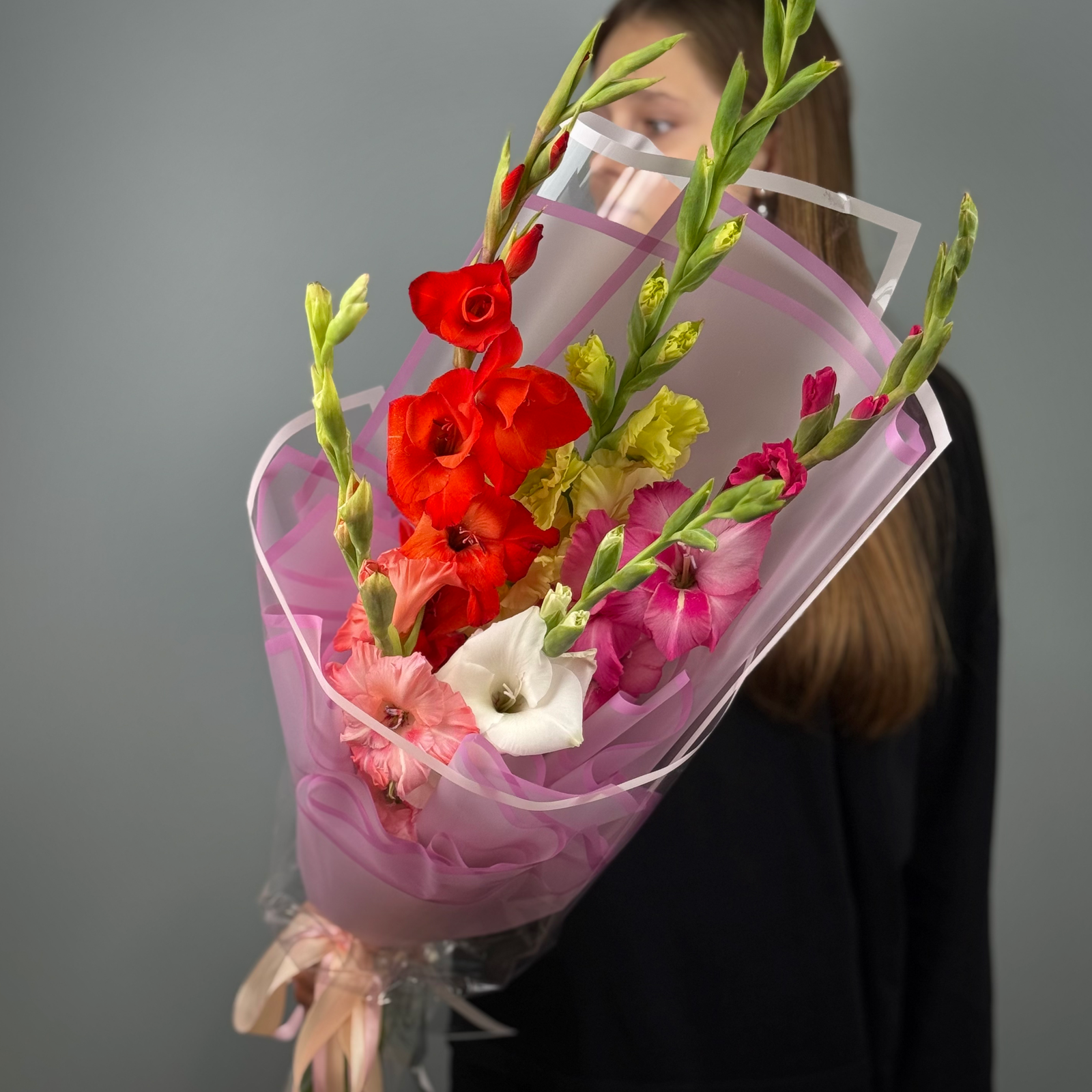 Букет из 5 гладиолусов микс