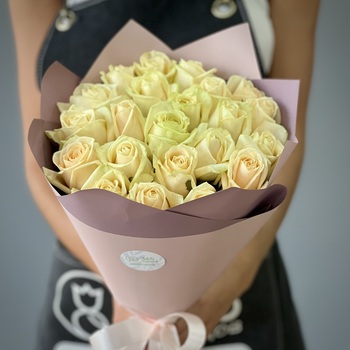 Букет из 21 кремовой розы 70 см