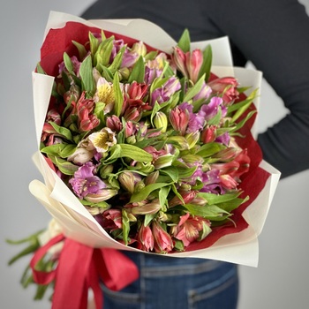 Букет из 25 альстромерий микс