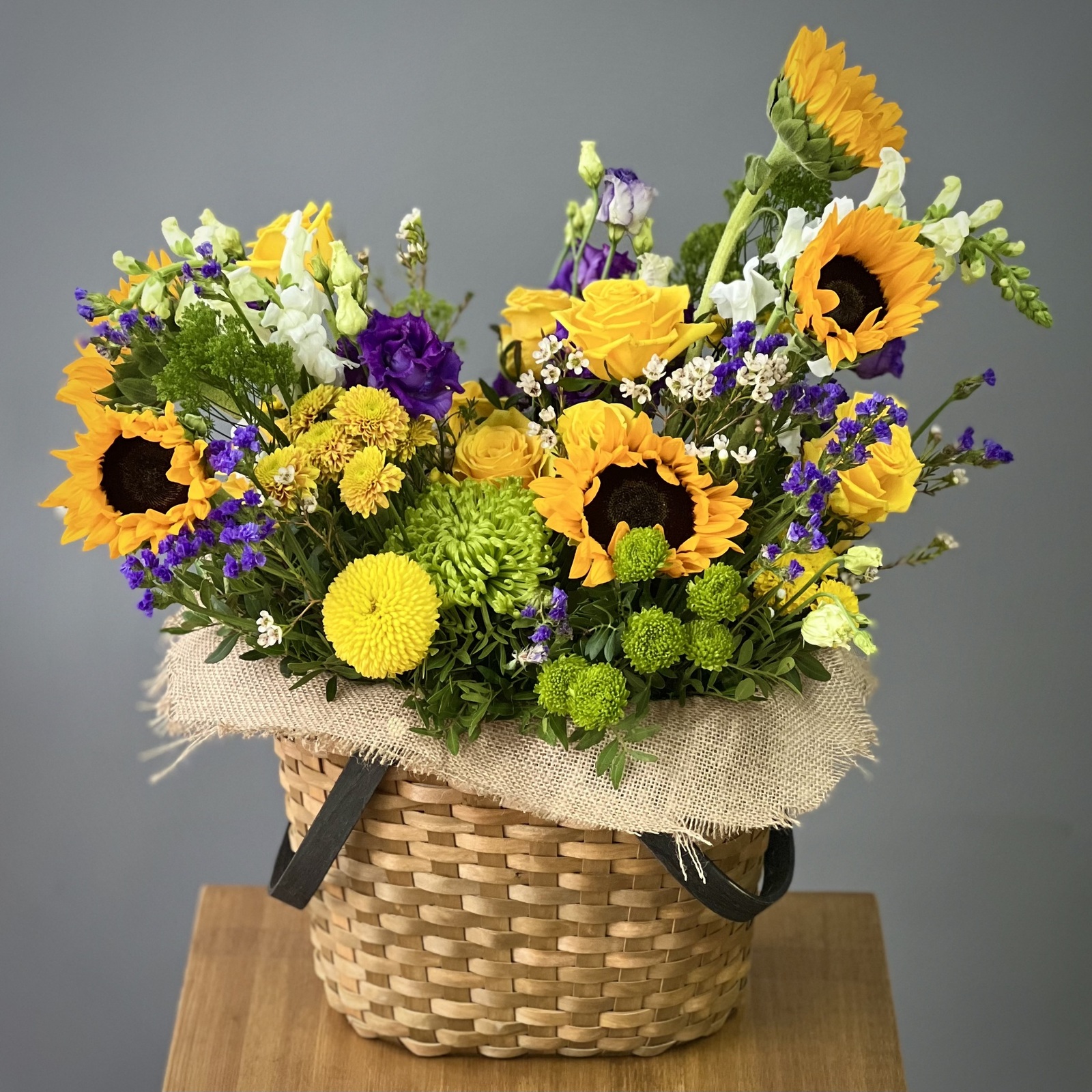 Цветы в корзине Поле чудес
