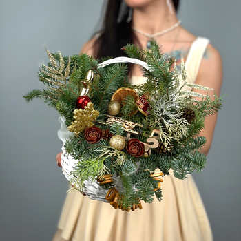 Цветы в корзине Саночки